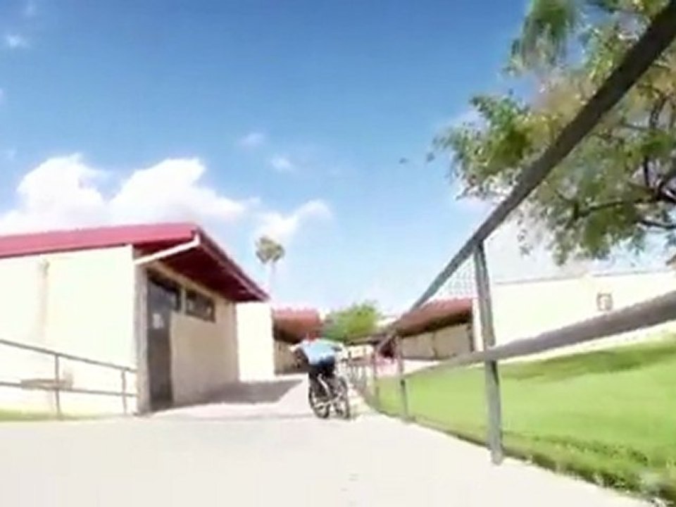 Levi's BMX DAKOTA ROCHE, COREY MARTINEZ, NATHAN WILLIAMS BMX VIDEO