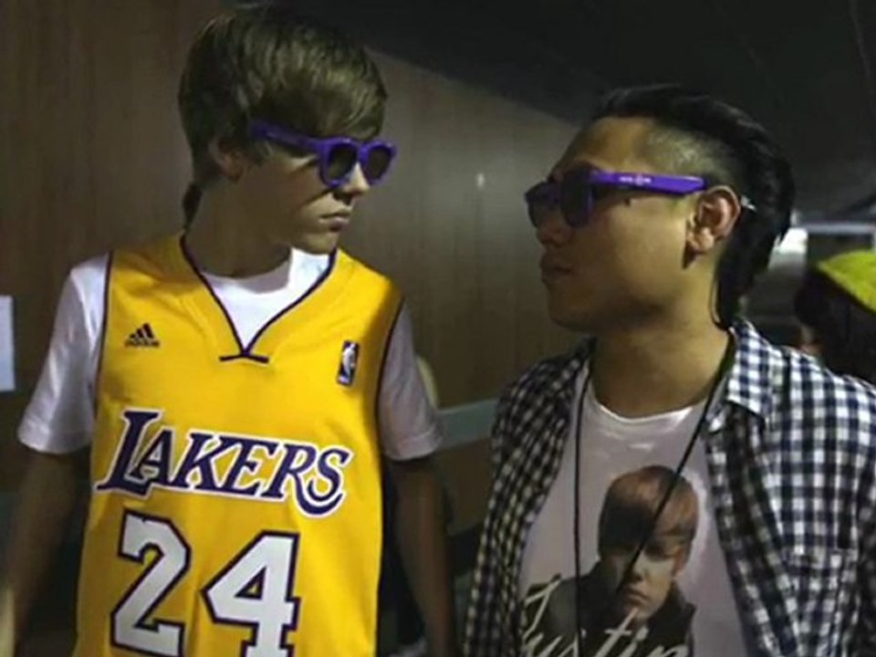 Justin Bieber Never Say Never - Part 1/12 - full length movi