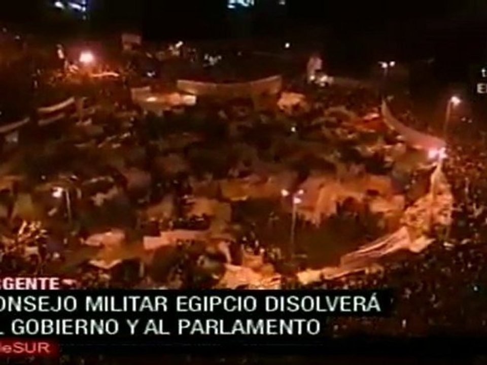 Egipcios celebran la dimisión de Mubarak tras 18 días de intensas protestas