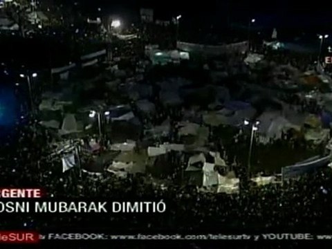 Pueblo egipcio celebra renuncia de Hosni Mubarak