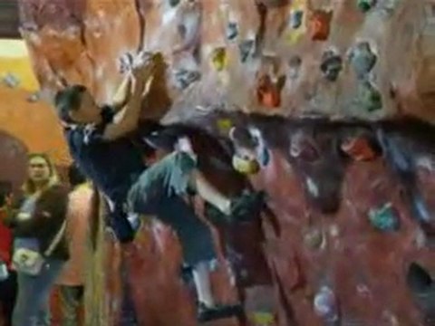 2008 Resin Juniors Bouldering Competition at Climb-UK Rochdale