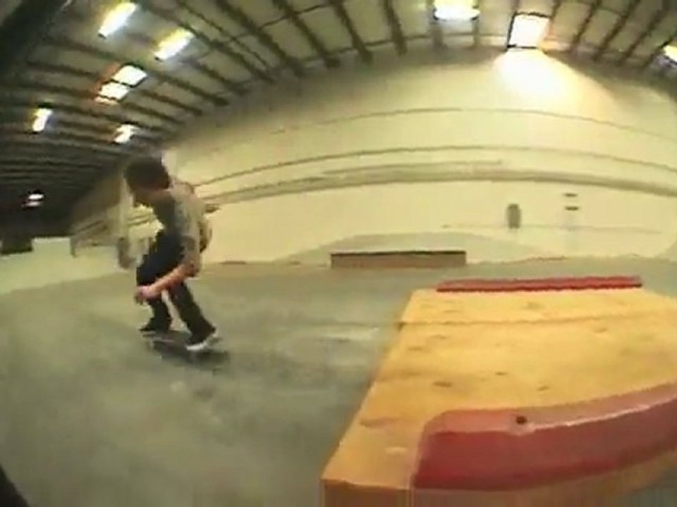 Austyn Gillette Skates the Quiksilver Park