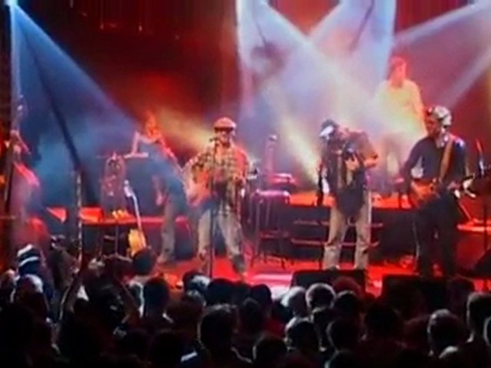 Manu Chao et Les Ogres de Barback - Bienvenido à Tijuana