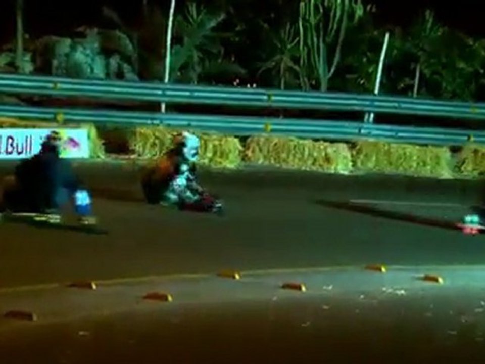 Downhill Longboarding in Peru