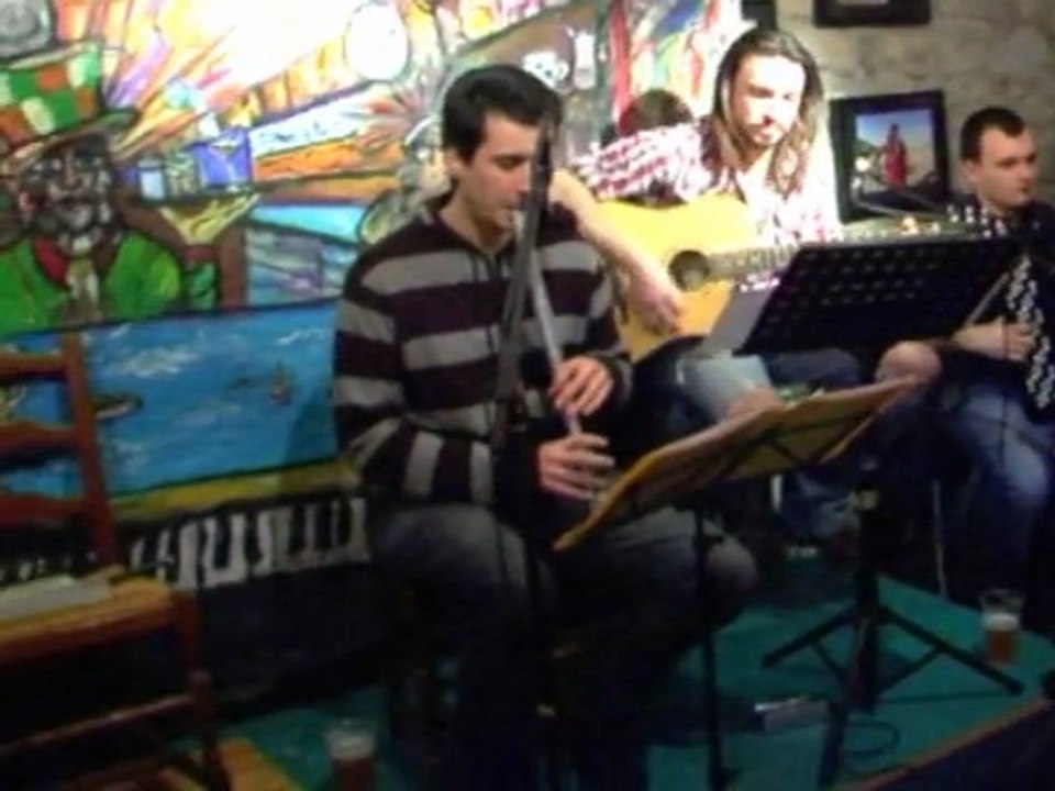 Drunken lazy bastards aux Roulottes russes