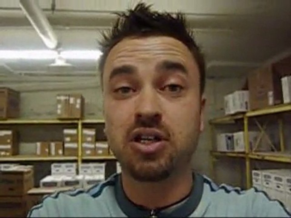 lancer d'hommes sur matelas 2005 MONTEAL