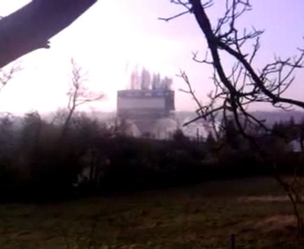 Dynamitage de la centrale EDF de Vernou (2)