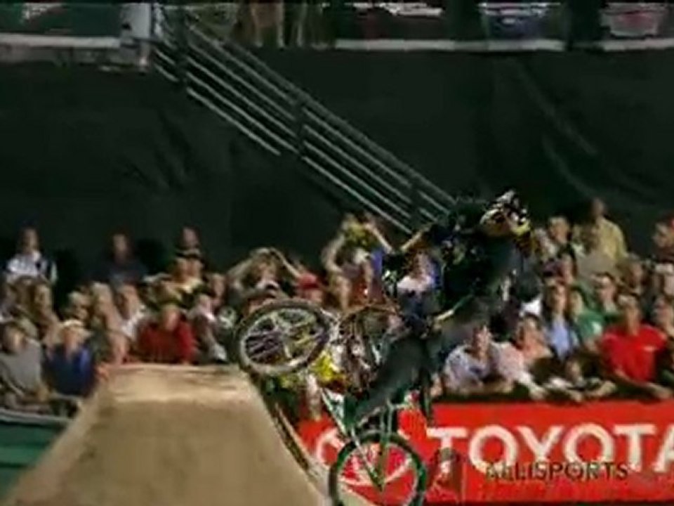 2009 Dew Tour Toyota Challenge BMX Dirt Highlights