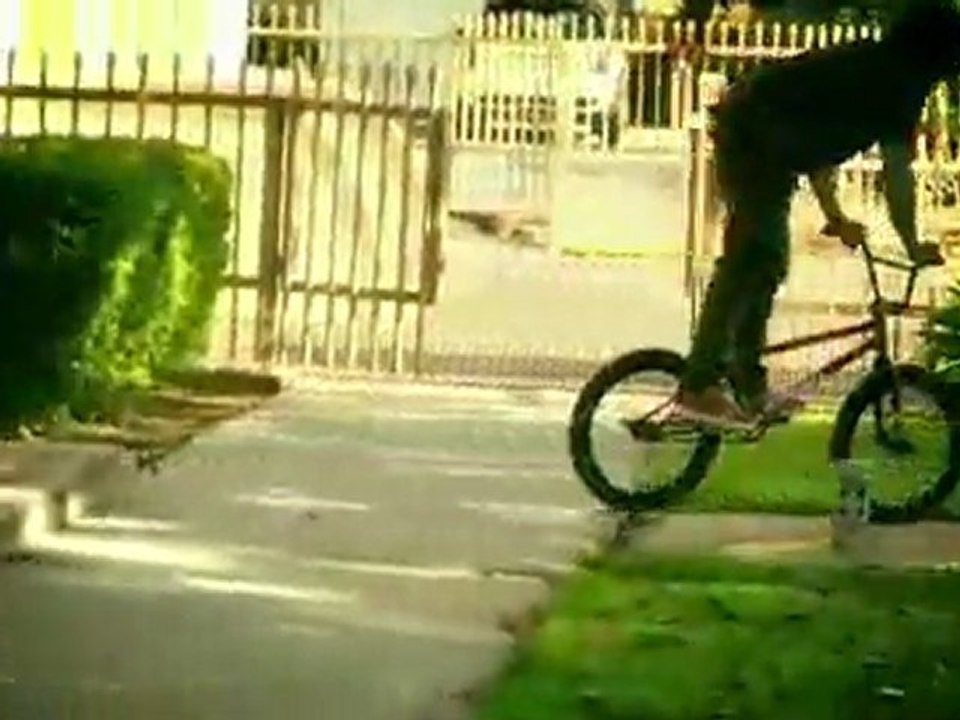 Levi.com/BMX 2009 Clip of the Week 10 "DAKOTA ROCHE SOCAL LEVI’S MIX"