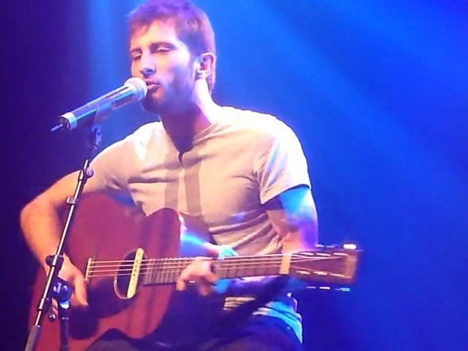 Guillaume Grand - L'Amour est Laid - 290111 - Live SDO