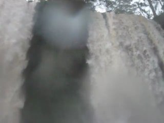 bonner fall à Iguazu de très près en bas
