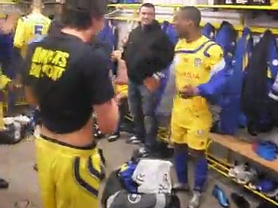 1à 0 vestiaire