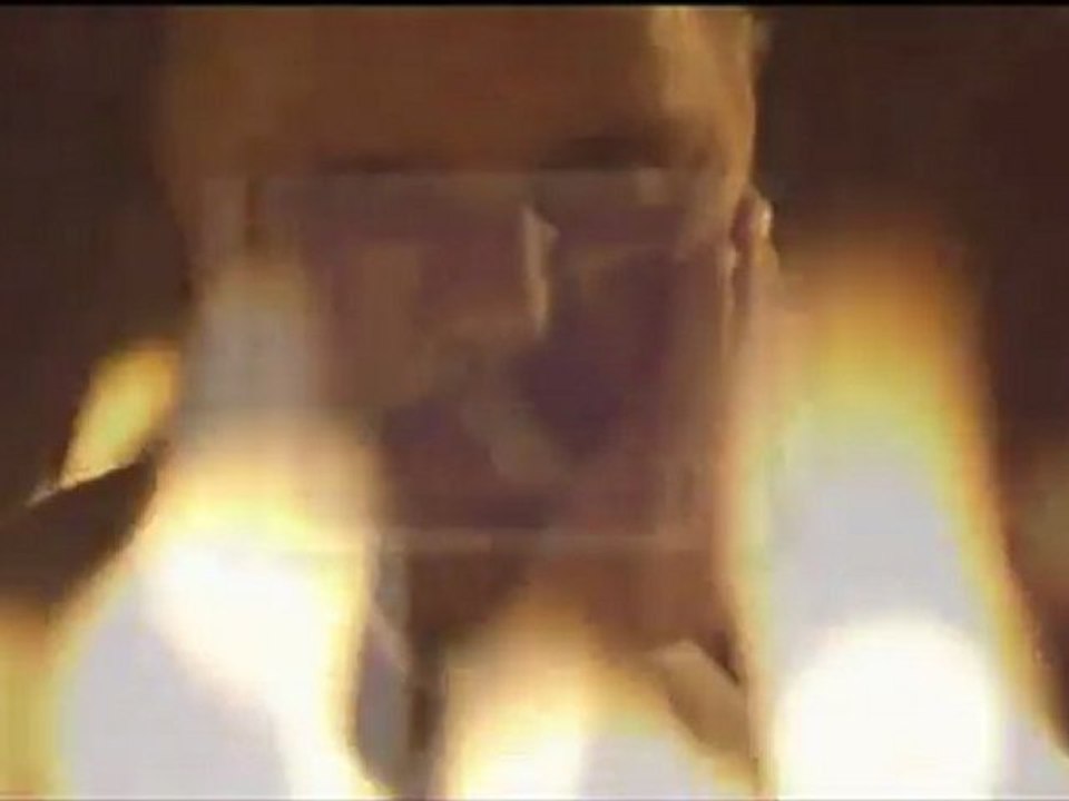 Fatih Erkoç - Yanında Her Kimse [Yep Yeni Klip 2011] HQ