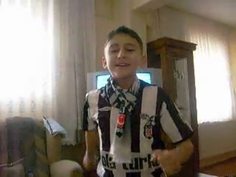 oğuzhan demir; portekizce beşiktaş marşı