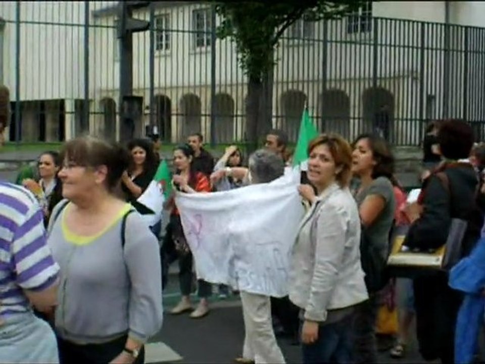 Solidarité avec les Femmes d'Hassi Messaoud