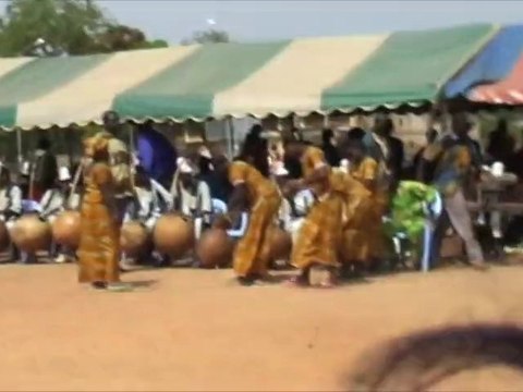 danse folclorique a Bouaké