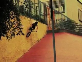 BMX STREET - BARCELONA VIDEO with super slowmo