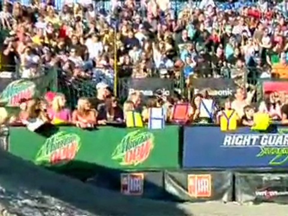 LevisBMX.com Clip of the Week 26 "Anthony Napolitan Remix"