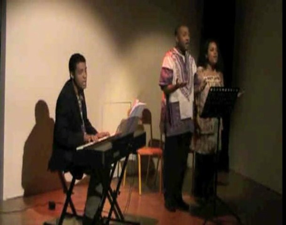 Jann Halexander chante 'Antoinette a peur du loup'(Anne Sylvestre), Théâtre du Temps #2011