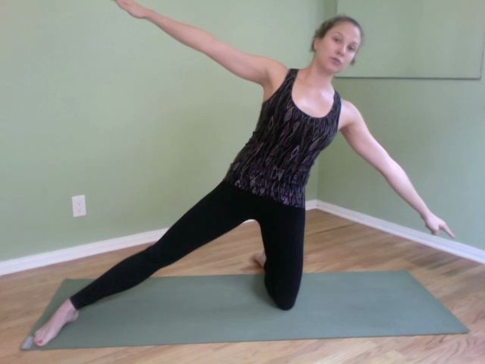 Best Core Exercise To Shrink Your Waist - Side Tilt