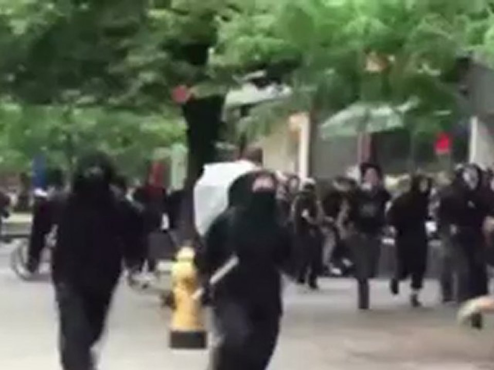 Iran revolution protesters police Constant Movement