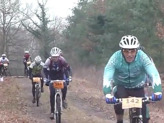 VTT XC SULLY 2011 passage apres 1/2 tour