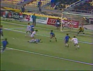 Oi! Worst Defense ever or Good Dribbling?