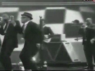 Bruno Mars Ft B.o.B & Janelle Monáe