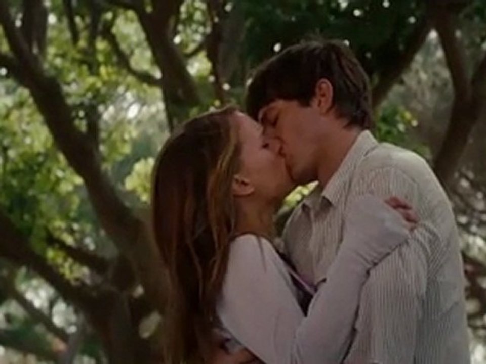No Strings Attached (2011) Trailer