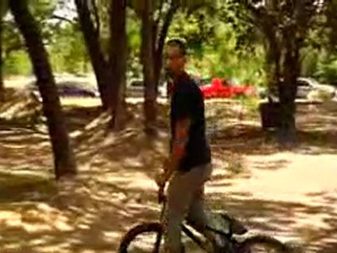 BMX Tricks: 180