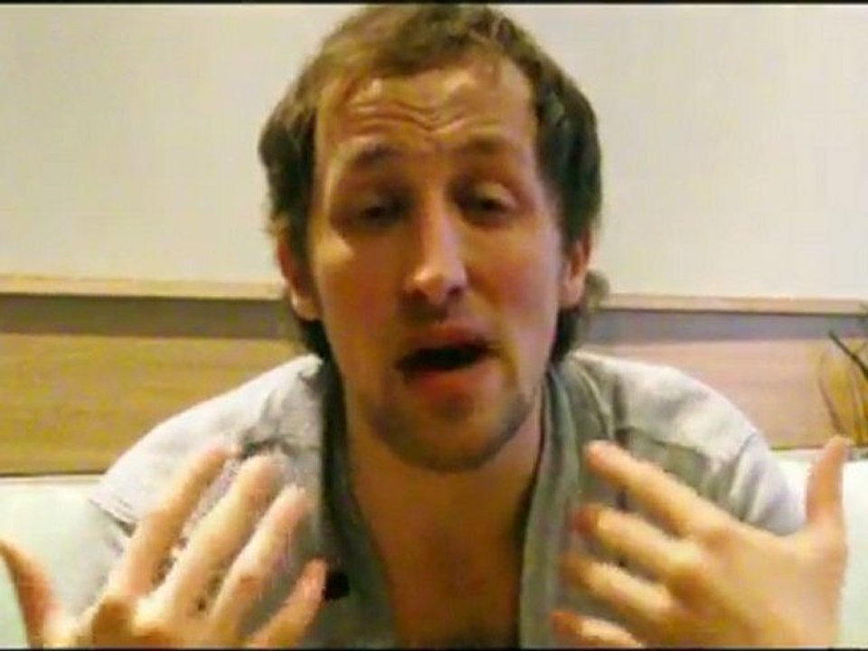 Top dating tips for shy people