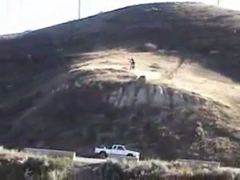 huge mtb road gap jump with a bad crash! Brutal!!