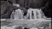 Les chutes de la rivière des ferme le 21 novembre 1991