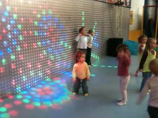 Romane Danse au Playground