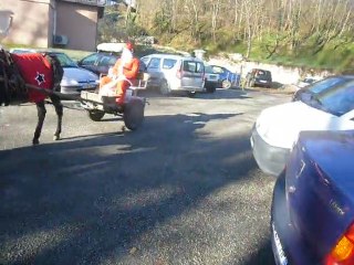 Marché bio Pechabou - Arrivée Pere Noel en caleche