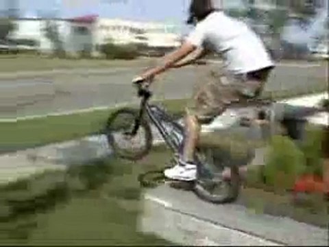 big bmx bails vid