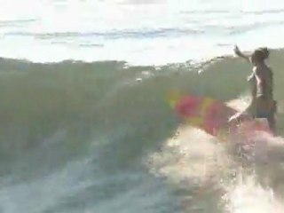 DEVON HOLLOWAY SURF VIDEO CLIP, EL SALVADOR - themermaidchronicle.com