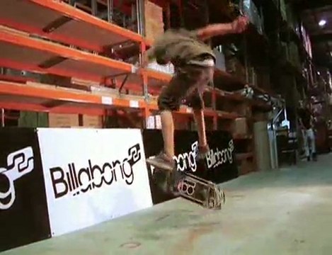 Jakson Pilz showing how to do 360 Flips