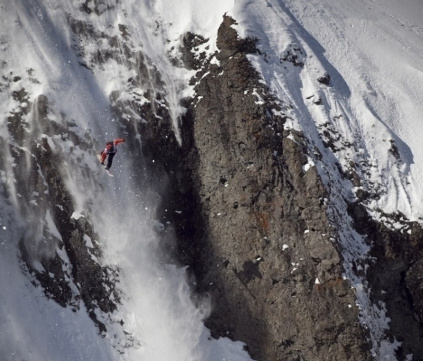 Descente et chute de mutant de Xavier de le Rue - Timeline