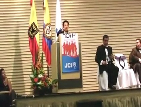 Lideres en Colombia / Tu puedes triunfar en la vida.