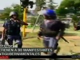 Detienen a 90 manifestantes antigubernamentales en Sudáfrica