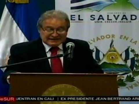 El Salvador promueve programa Escuelas seguras