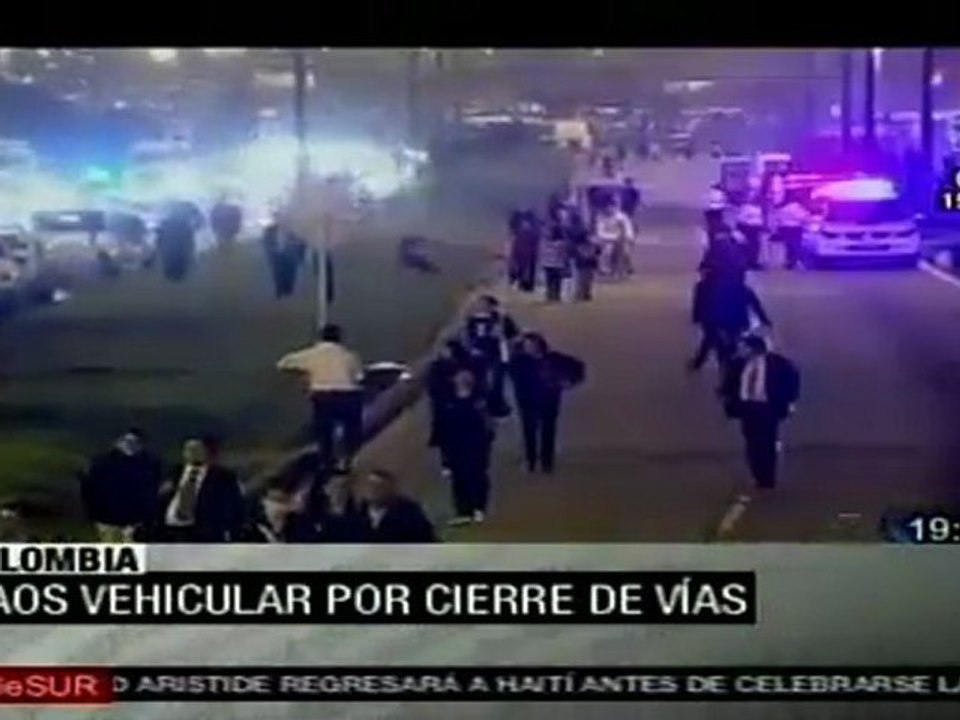 Caos vehicular en Colombia por paro de transportistas