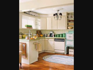 Queen Sikotic Happy Fun Time