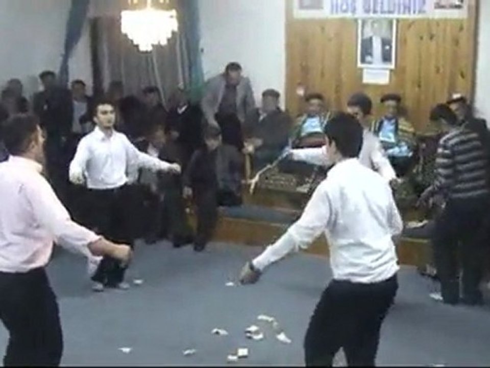 Gölezkayı Köyü Yaran 2011 Misafirler Oyun