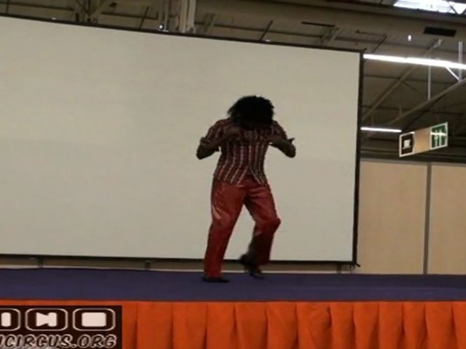 (18/ ) Reportage Paris Manga 11 concours de chant (6/)