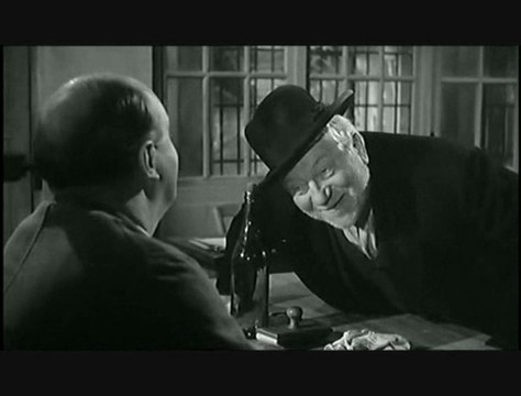 archimede ( Jean Gabin ) sort de prison