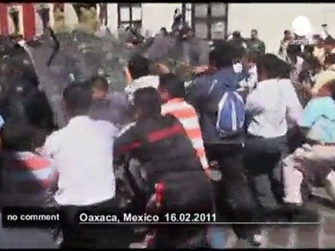 Teachers protest in Mexico against... - no comment