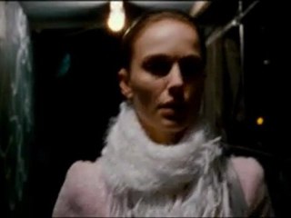 Cisne negro - Clip 04