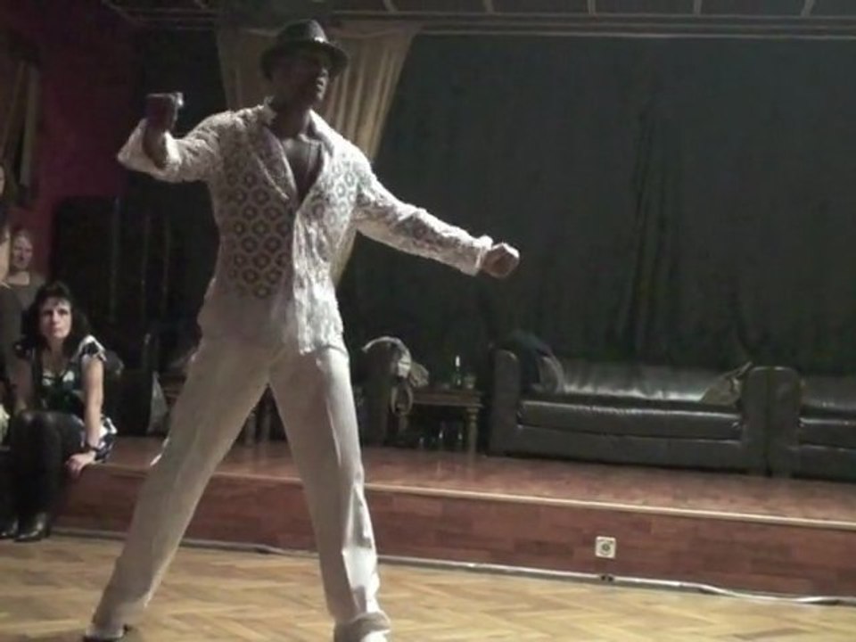 Israel Gutierrez SALSA SHOW (März 2010)